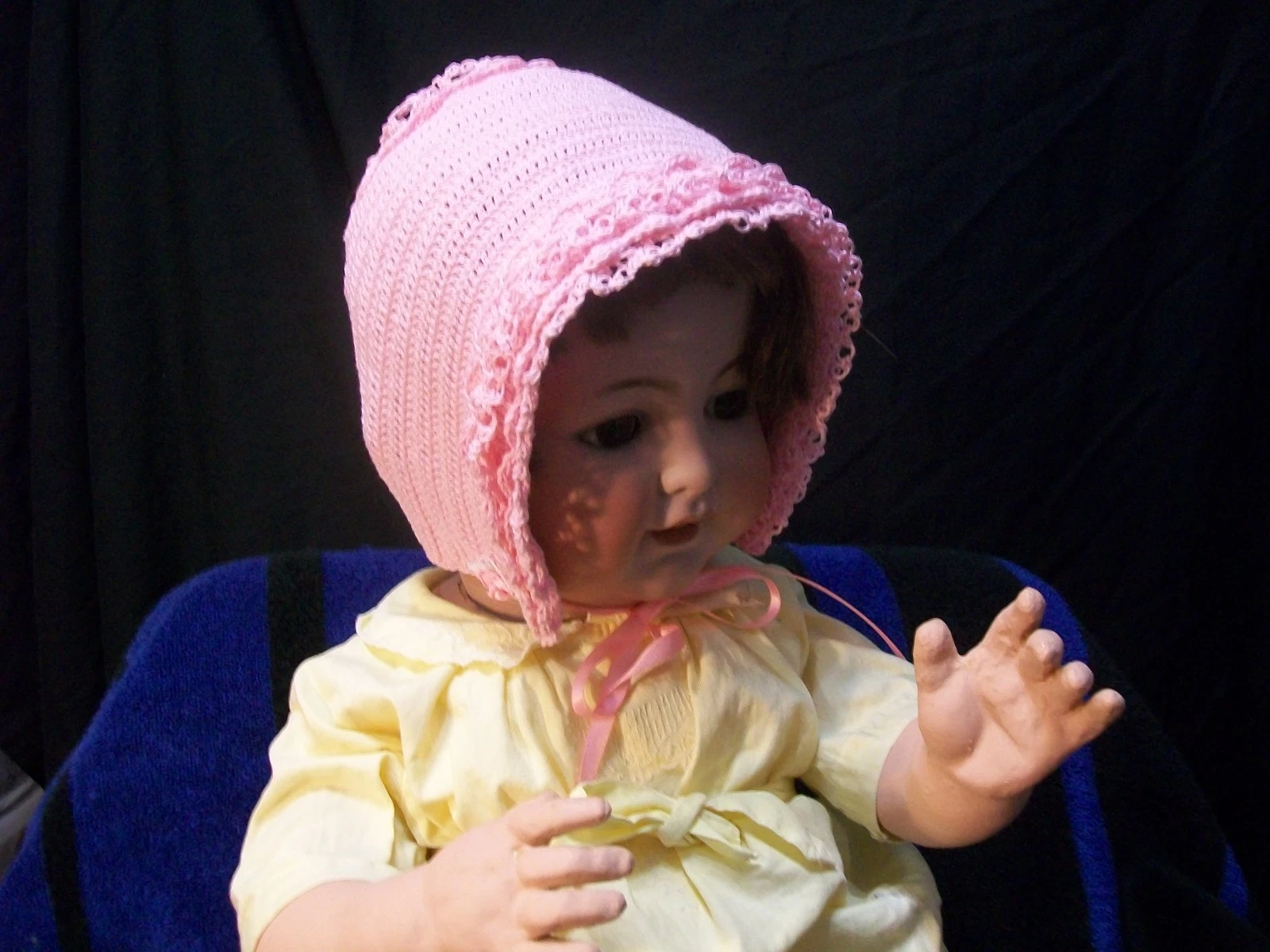 BABY GIRLS BONNET HAT Heirloom Style Crochet Hand Made Pink Size 6M to 12M