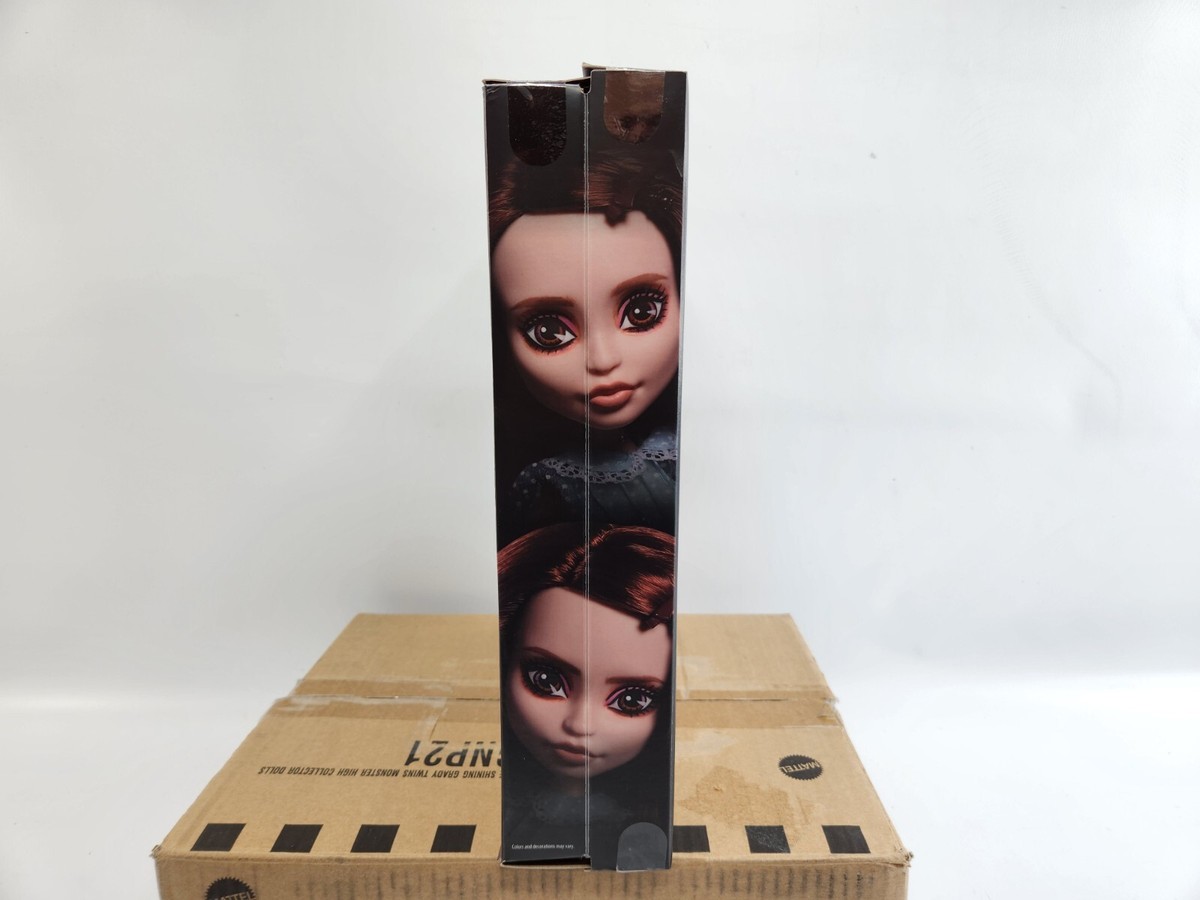 メディコムトイ GRADY TWINS STATUE 「THE SHINING」 Twins Statue by Medicom Toy | Sideshow Collectibles
