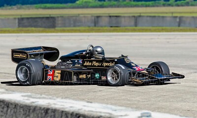 Lotus 77 JPS (John Player Special) F1 Formula One Race Car Photo CA2329