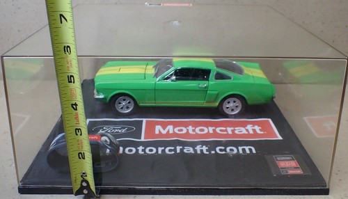 RARE 1/18 FORD MUSTANG 350 GT GREEN UNIVERSAL HOBBIES w/ Motorcraft Display Case - Picture 22 of 24
