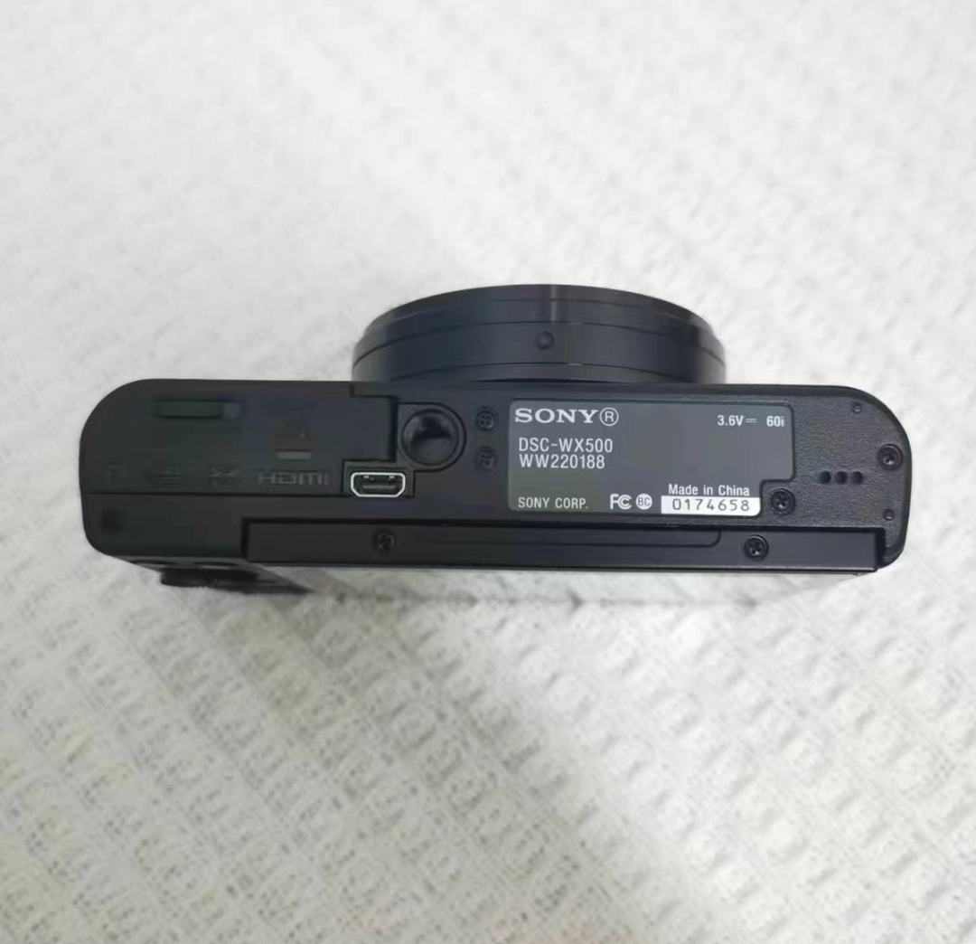 Sony Cyber-shot DSC-WX500 Black 18.2MP Digital Camera 30x Optical 