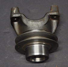 New 9 Ford  Spicer Pinion Yoke 28 Spline With Pulley  1350 Ujoint