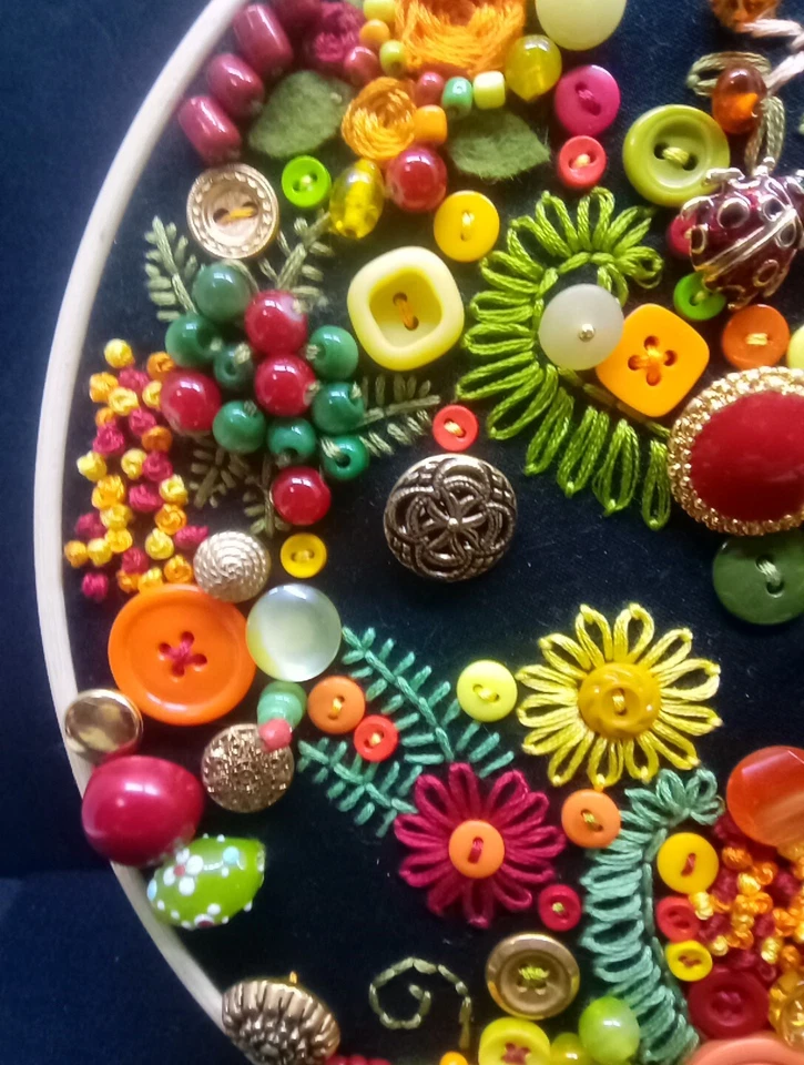 10"Embroidery Hoop Frame With Floral Design Red Orange Wall Decor Handmade #1 - Image 4 of 4