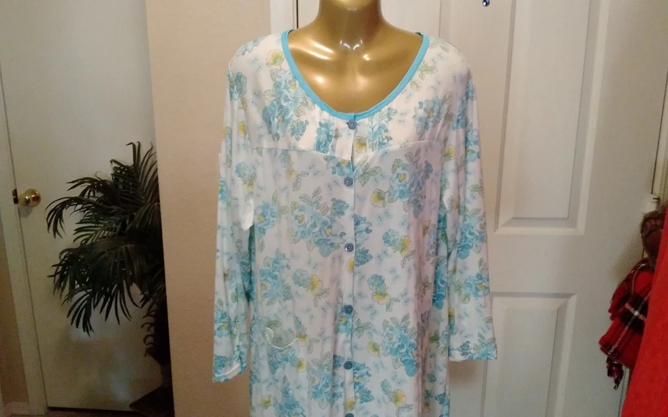 Mujer PJ Vestido de Casa Bata Talla L Betsy Ropa de Salón y Ropa de Dormir Abotonada Foto 2 de 4