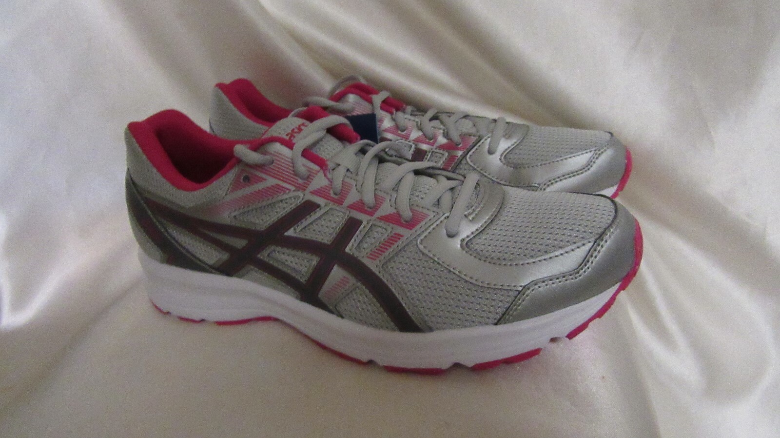 asics t7k8n