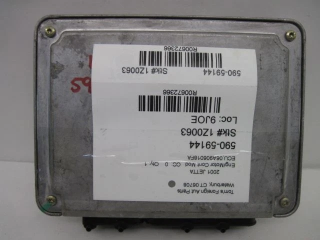 ECU ECM COMPUTER Golf Jetta 2000 00 2001 01 2.0 06A906018FA 672366 — 第 3/4 张图片