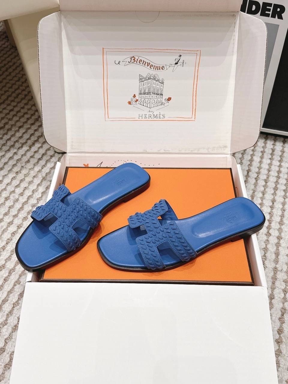Hermes Oran Sandals Slides Mule Shoes Women’s EU 38 Blue Leather H Sandals