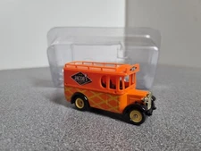 Lledo Days Gone Issue 33 1932 Dennis Delivery Van Jacobs Crackers 1:43 Diecast 