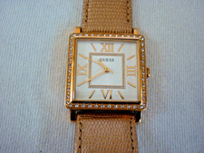 GUESS QUARTZ WATCH WOMENS DRESS RHINESTONES ROSE GOLD TONE NEW BATTERY
