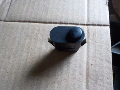 interrupteur commande antibrouillard avant bmw e36 - Photo 1/4