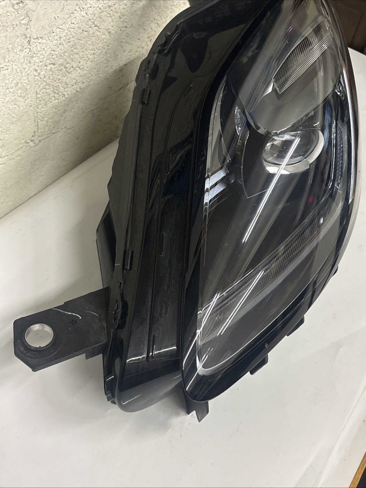 Maserati Grecale Folgore 2023-2026 Front Left Headlight