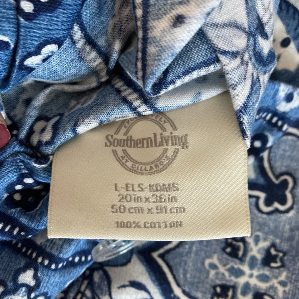 Fundas de almohada Southern Living estándar de 2 camas con botones en la parte posterior boho azul cachemira fundas Foto 3 de 4