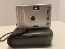 Vtg Bell Howell Point and Shoot 35mm Film Camera Focus Free 28mm Lens w/ Case