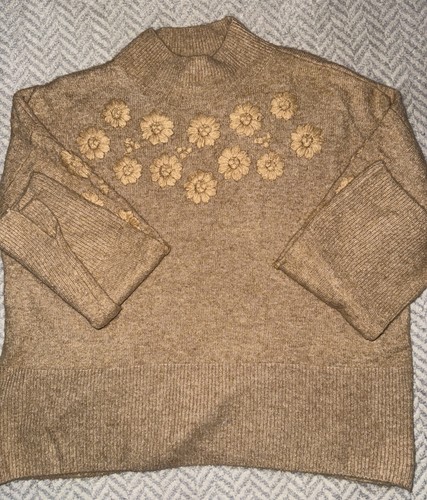 CeCe Tan Mock Neck Tonal Embroidered Flower Sweater Size Large - 第 2/4 張圖片