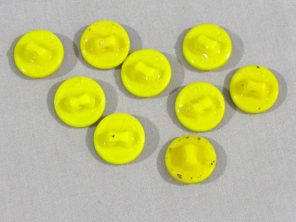 Set of 9 YELLOW GLASS BUTTONS - RED 3-D LADYBUG - GOLD TRIM - 9/16" - Image 3 of 4