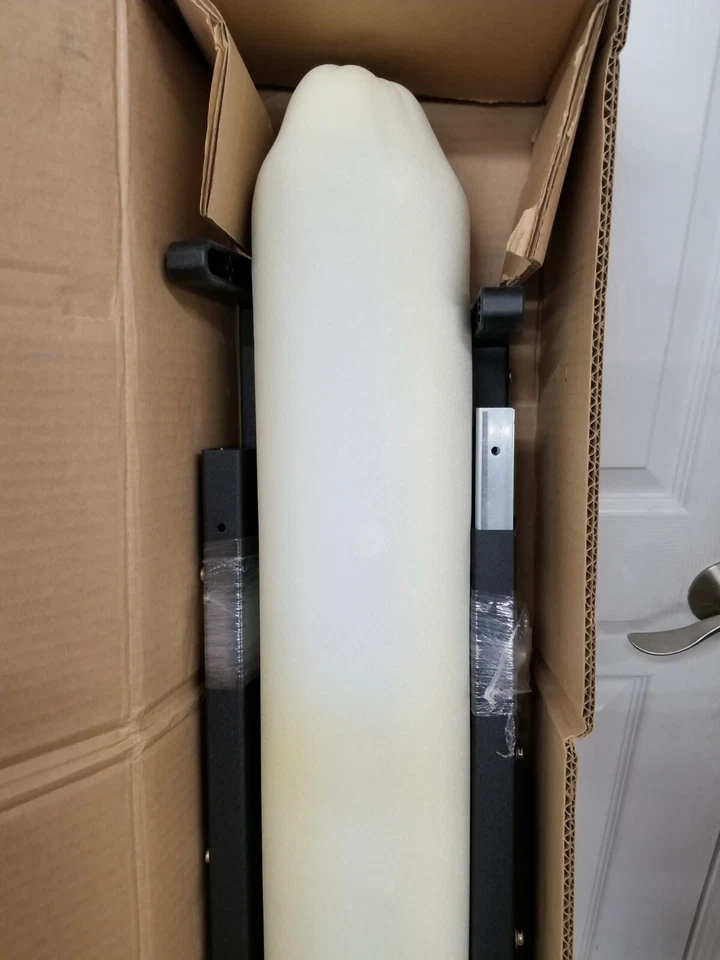 Da-Lite Projection Screen New - Image 4 of 4