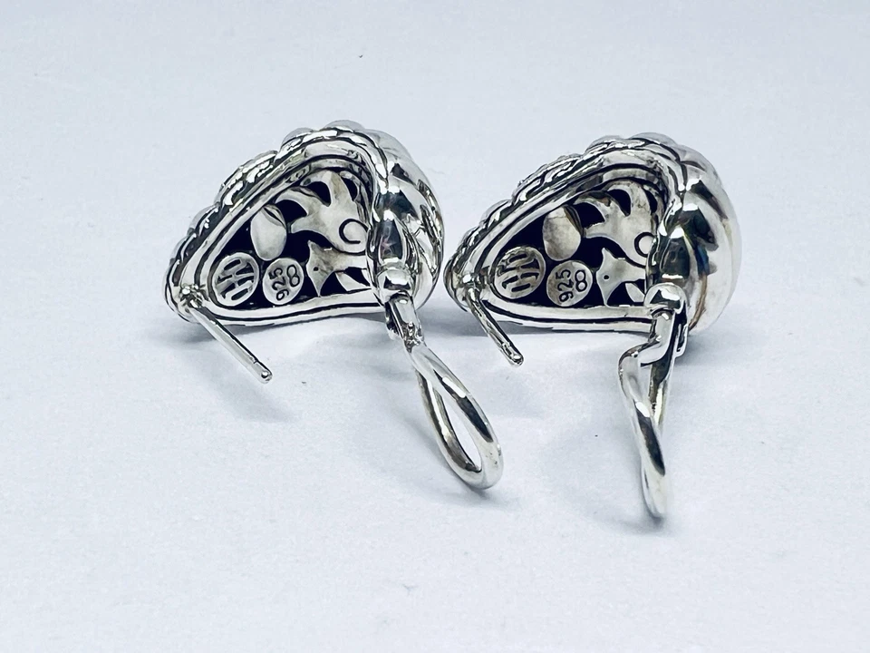 Pendientes Omega John Hardy Bedeg Lava Plata de Ley 925 Zafiro Negro Camarón Foto 3 de 4