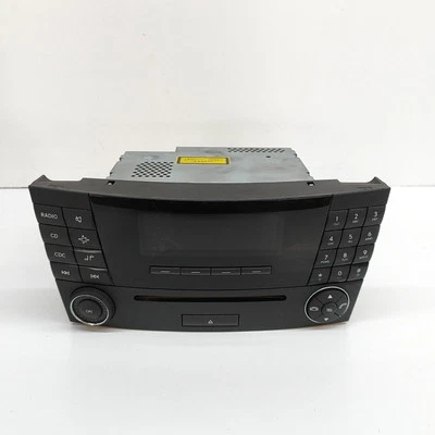MERCEDES-BENZ E T-Modell S211 Musikradio CD-Player Haupteinheit A2118702889 - Bild 1 von 4