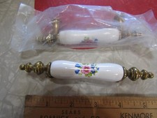 NIP Pair of PINK BLUE FLOWERS Metal PORCELAIN Straight DRAWER/CABINET PULLS - 10