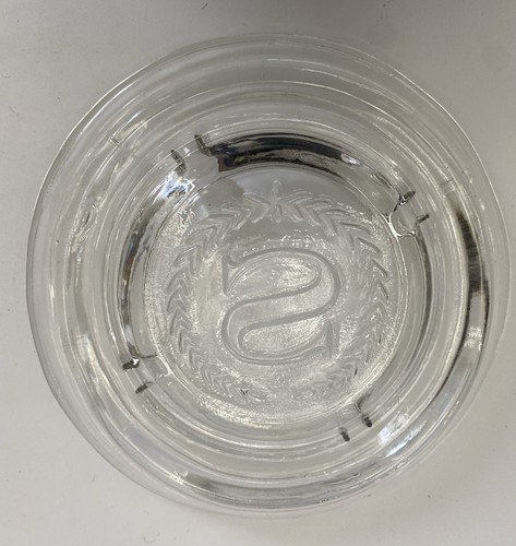 Vintage Set of 2 Glass Ashtrays Sheraton & Hilton Hotels Tobacco Cigars Smoking - Imagen 10 de 11