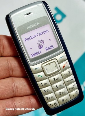 Nokia 1112 Classic Handy (entsperrt) Top Zustand mit Ladegerät