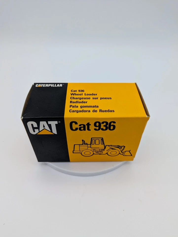 1/50 Conrad Diecast Cat 936 Loader - Image 3 of 4