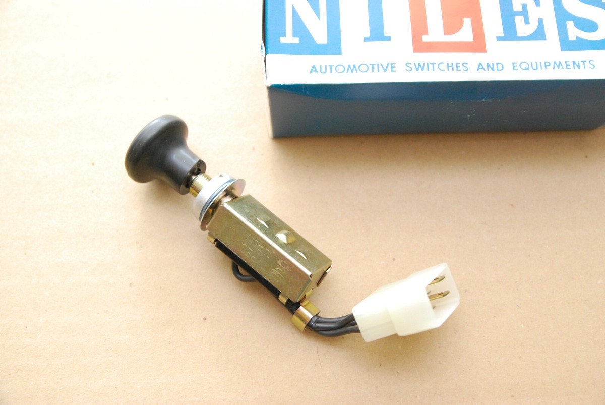 Niles Headlight Switch – 4-Pin, Direct Fit For Nissan Datsun B110 1200 – Made In Japan, Interior Mount