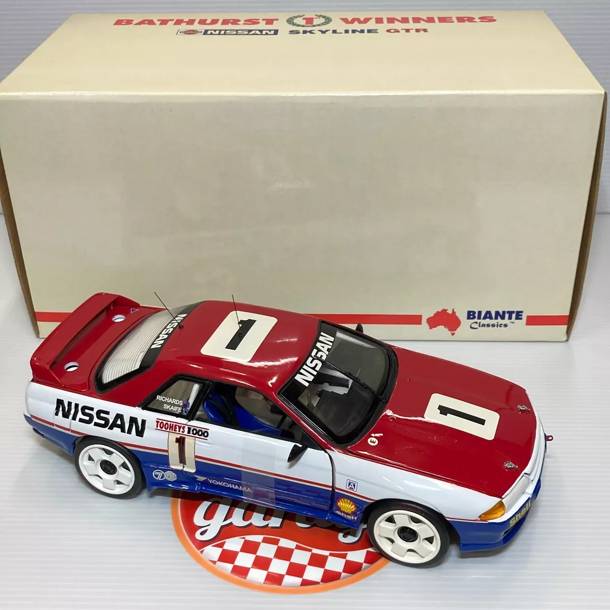 京商1/18 スカイラインGT-R(R32) Winner 1991