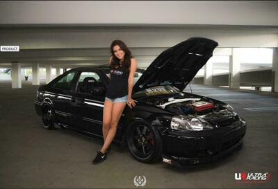 UR Front Strut Tower Bar For 09-18 Mercedes-Benz S212/W212/W218/X218 2PTS 2WD