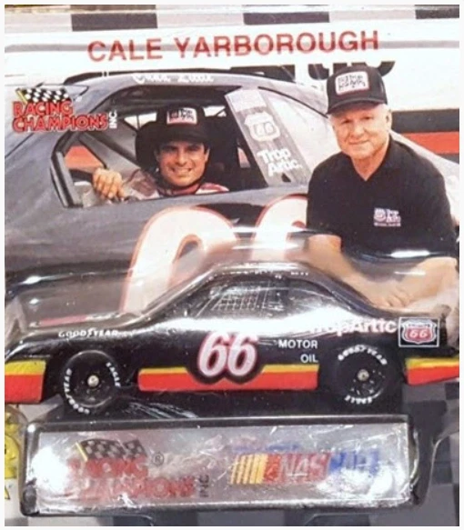 Ford Thunderbird TropArtic 1992 Racing Champions 1:64 Cale Yarborough #66  Foto 2 de 2