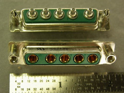 2 FCT / Molex FM5W5S-2632 5P F/M Power Contacts 5A 1000V D-Sub Connectors - Picture 1 of 1