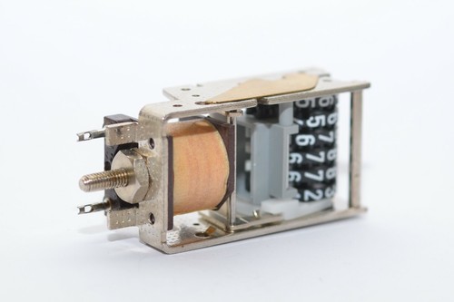 Elektromechanisches Zählwerk von Hengstler, 12 Volt / 125 Ohm, 6-stellig, NOS - Picture 7 of 8