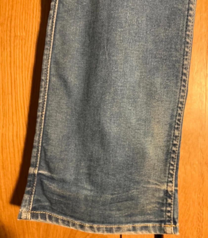 Pepe Grace Flared Jeans Medium Wash Denim Low Rise Stretch Size 30 Length 32 - Image 4 of 4