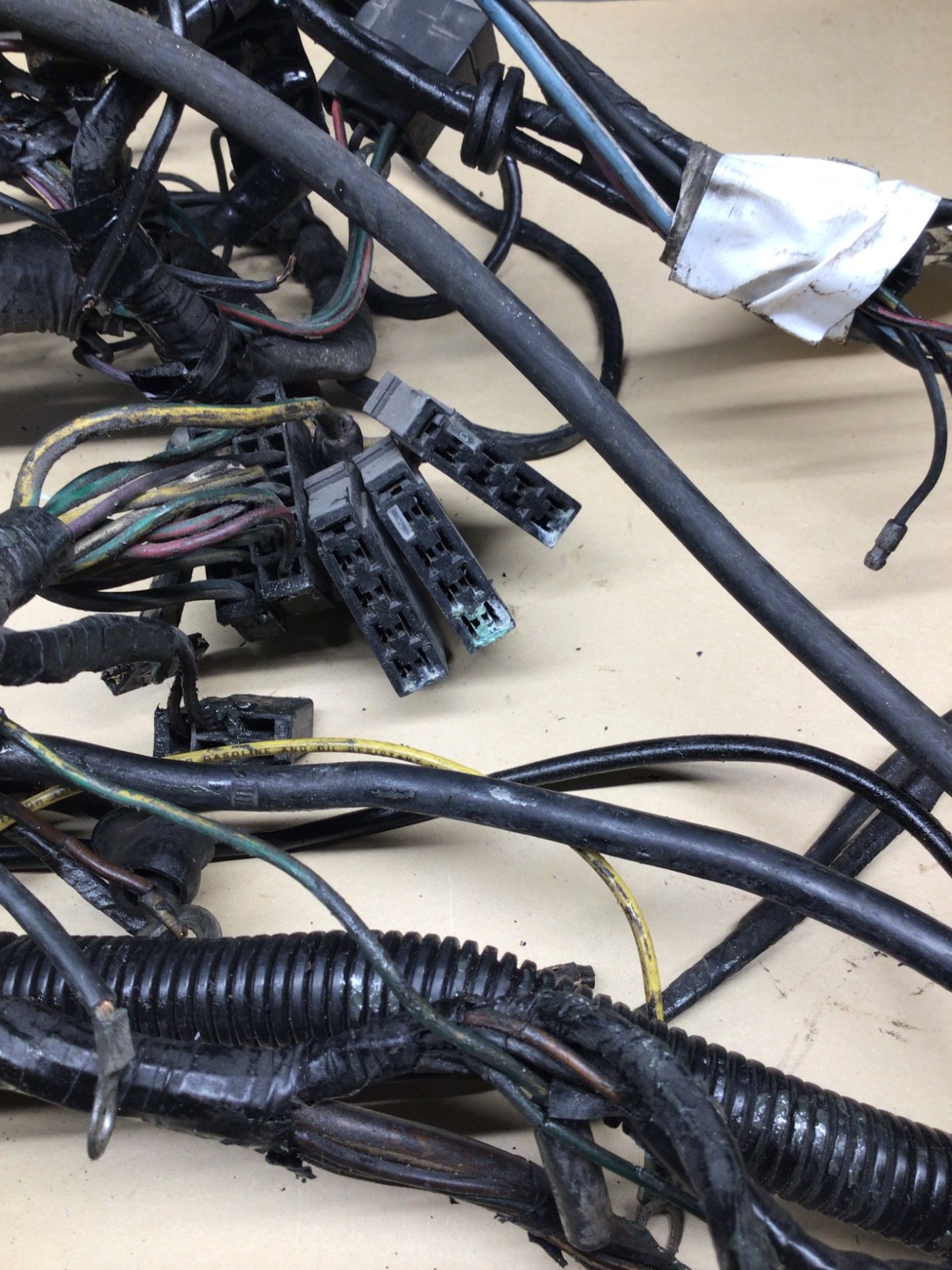 1966-80  Rolls Royce Shadow Wraith II Front Right Wiring Harness To HeadLights
