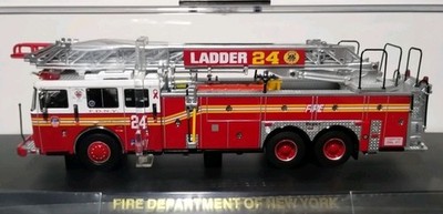 12854 Code 3 FDNY SEAGRAVE LADDER CO. Engine 24 Fire Department City of New York