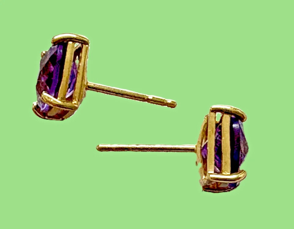 Aretes cuadrados de amatista ROBERTO COIN en oro amarillo de 18 quilates Foto 4 de 4