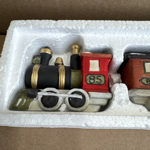 DEPT 56 'VILLAGE TRAIN ' RARE PIECE - Picture 2 of 6