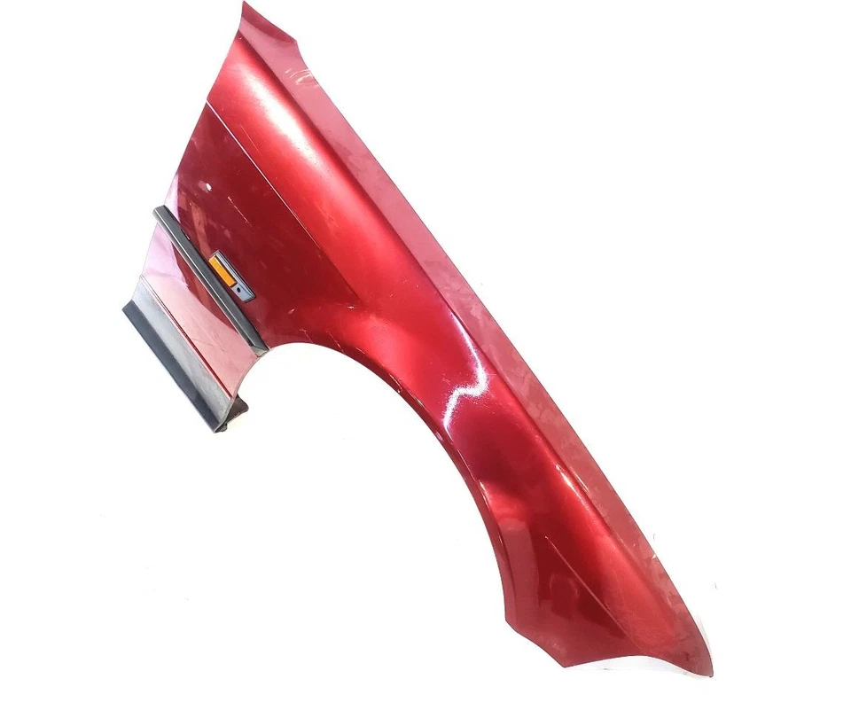 Guardabarros delantero derecho usado se adapta a: BMW 325i 1995 CPE con intermitentes laterales delantero derecho Gra Foto 2 de 4