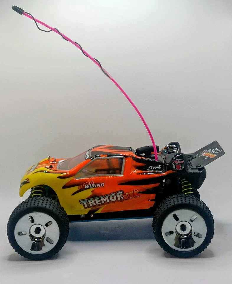 Redcat Racing Tremor XTK 4WD Nitro 1/16 RC Stadium Truck RTR **NIB ULTRA RARE** - Image 3 of 4