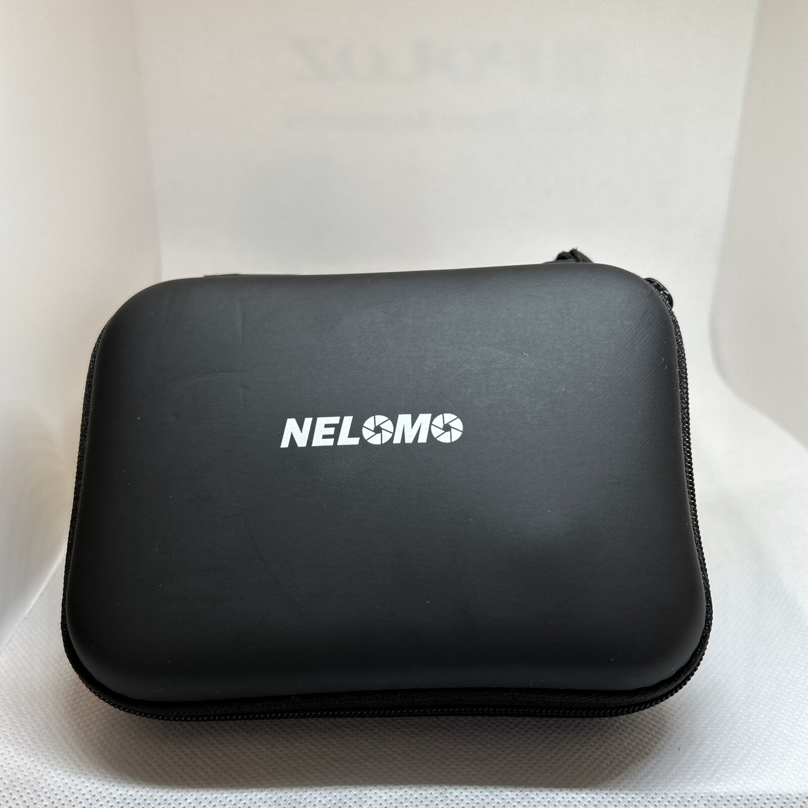 NELOMO Cellphone Camera lens 4 in 1 Phone Camera Lenses Kit New w Box