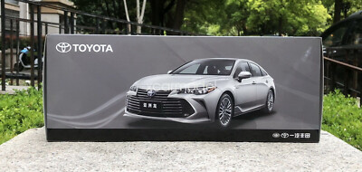1/18 Scale Toyota Avalon Black DieCast Car Model Toy for gift