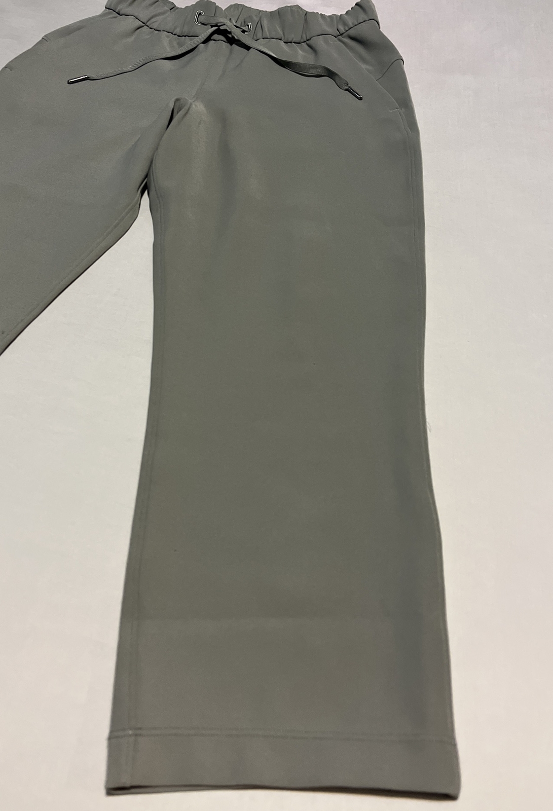 Lululemon Studio Crop Capri Drawstring Pants Size… - image 3