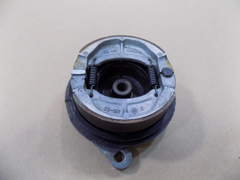 1982 82 81-83 YAMAHA YZ60 YZ-60 / OEM nice FRONT BRAKE BACKING PLATE Foto 3 de 4