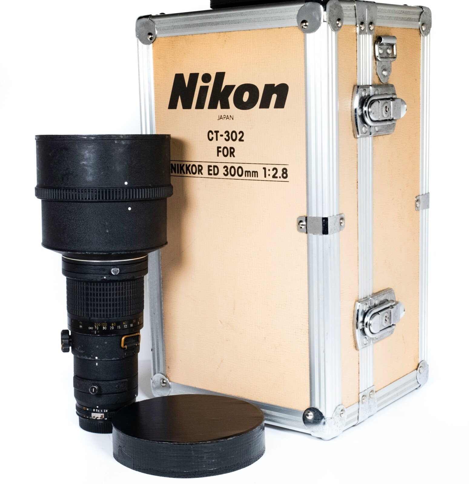 Nikon NIKKOR CT-302 ED 300mm f2.8 ハードケース