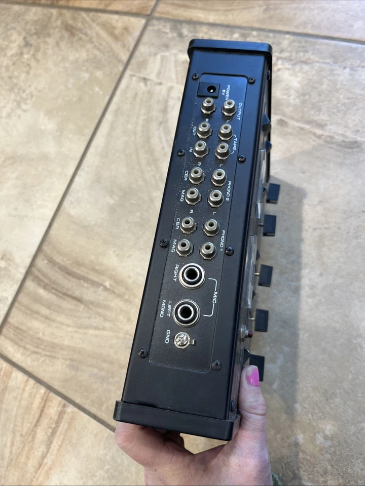 Realistic Stereo Mixer Model 32-1100a Radio Shack w/meters TESTED (NO CORD) - Image 4 of 4