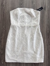 Lulus NWT Dress Sz Med White Got Your Attention Embroidered Strapless Bodycon