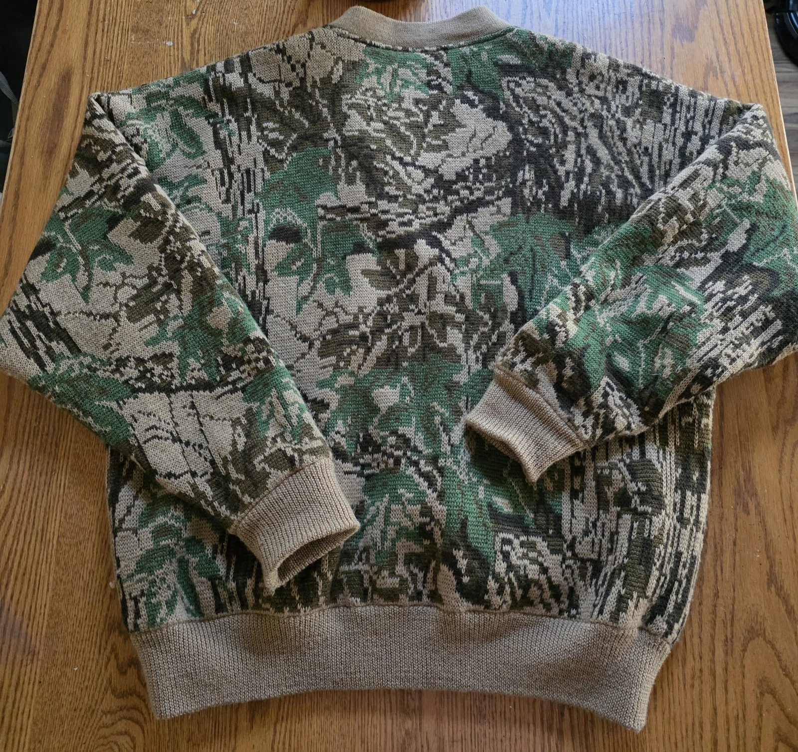 Cabela's vintage camouflage wool sweater. Goretex lined 2XL 930449 - product detail image 3