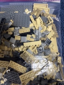 LEGO Architecture 21024 Louvre 100% Complete Good Shape 