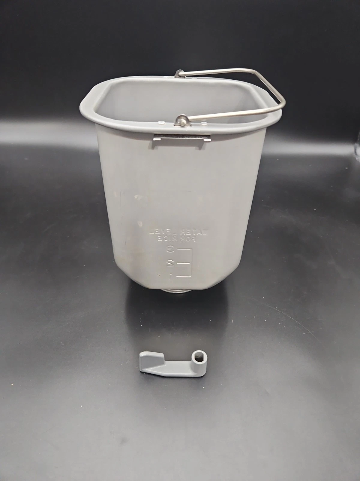 Hitachi Bread Machine Loaf Pan With Paddle HB-B101, HB-B102, HB-B201, HB-B301
Opens in a new window 