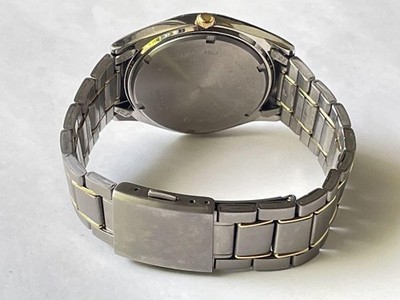 SEIKO Titanium 7N43-9100 Quartz Watch Champagne Dial Day-Date
